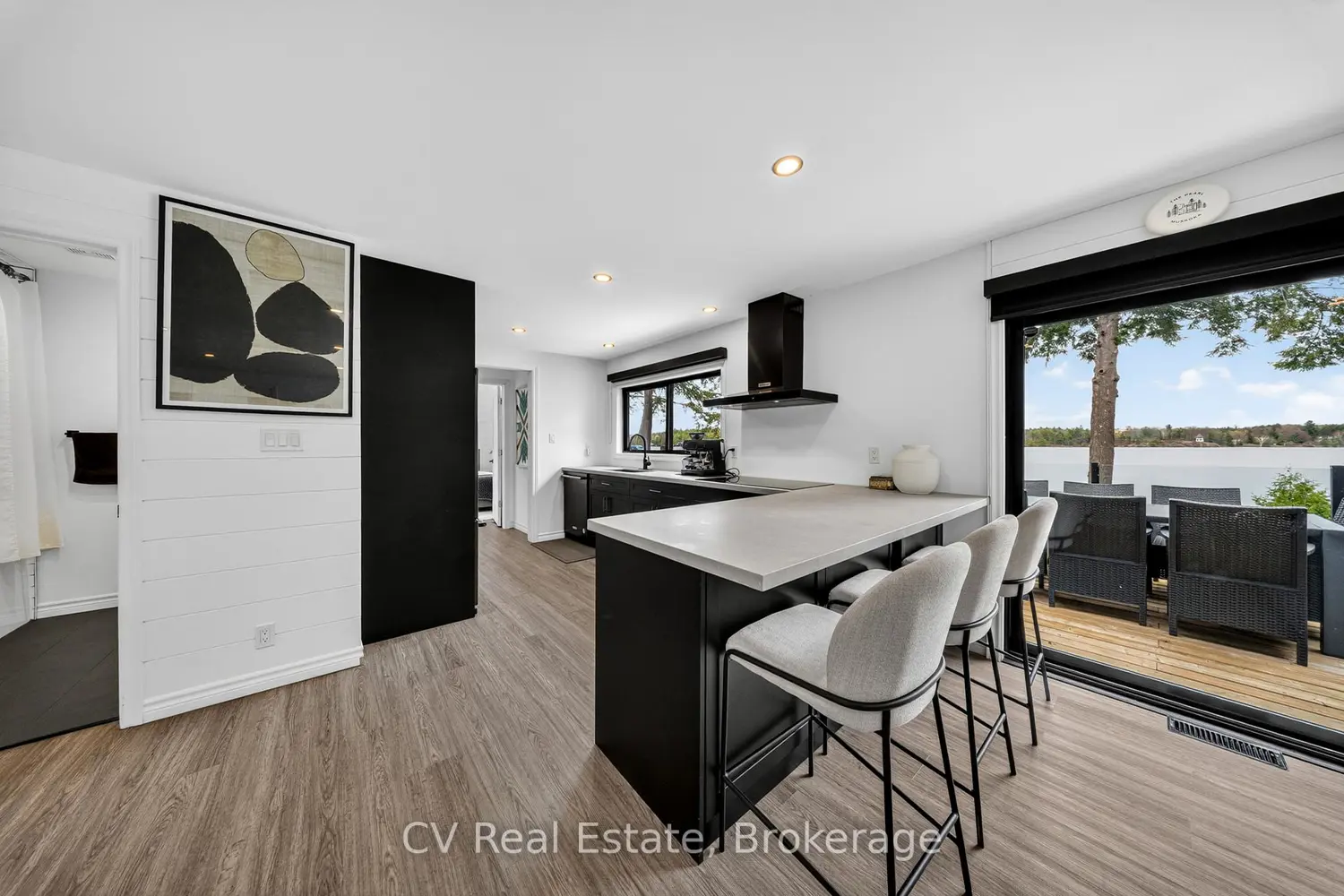 1018 Georgina Way 1