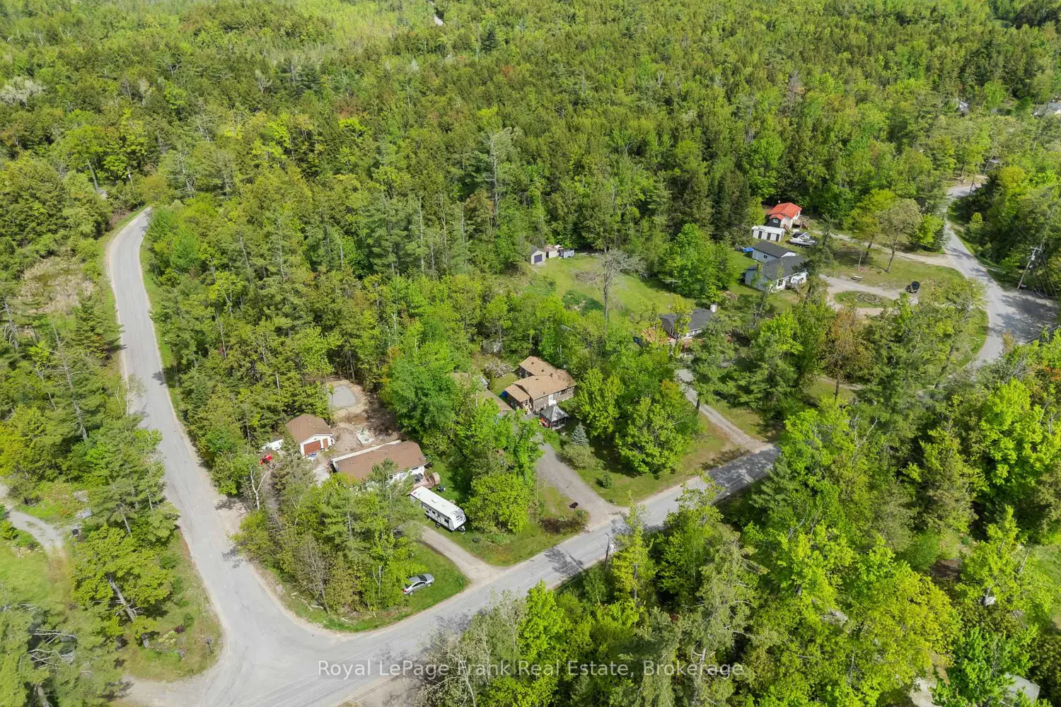 454 Kennedy Drive photo 2