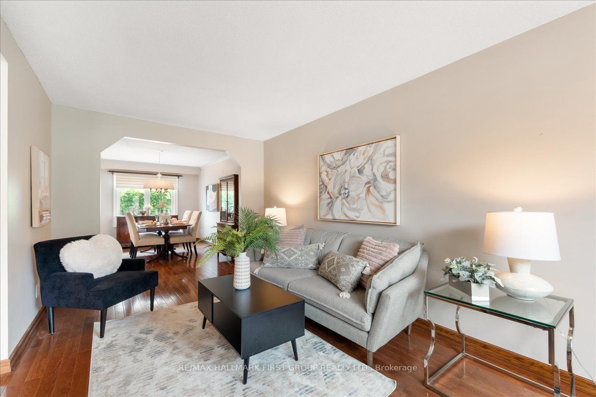 1276 Maple Ridge Drive, Pickering, ON, L1X 1H5 photo 5