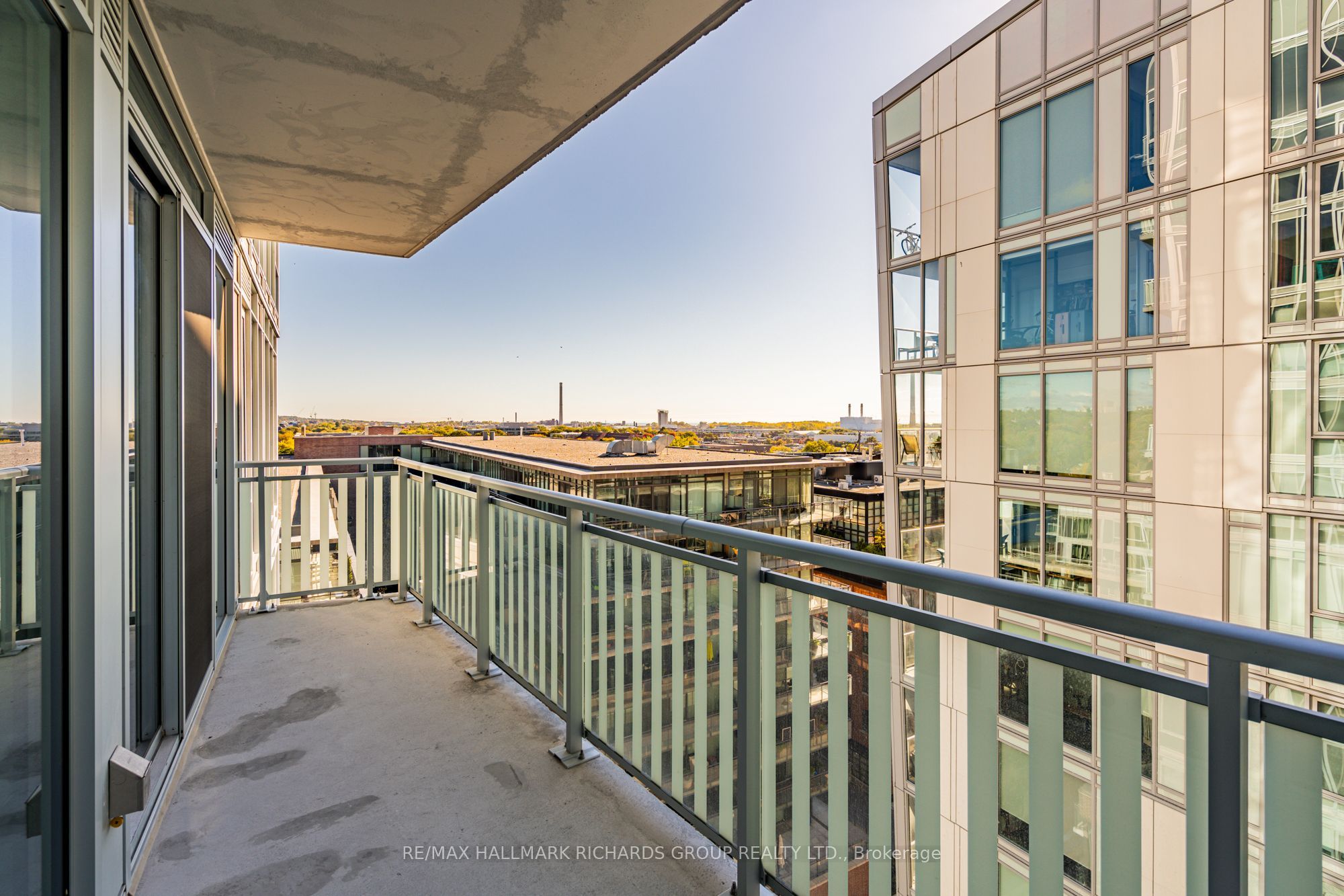 1011-45 Baseball Place, Toronto, ON, M4M 0H1