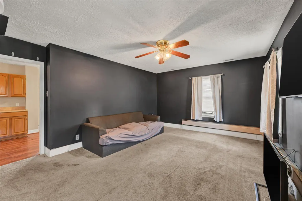 212 Maple Avenue, Baltimore, MD 21222 photo 2