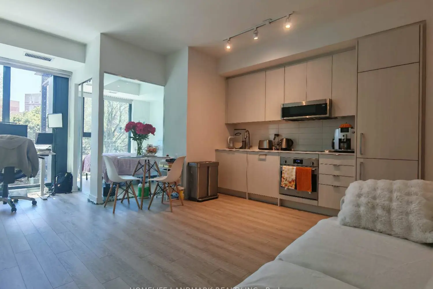 250 Lawrence Avenue 310 photo 5