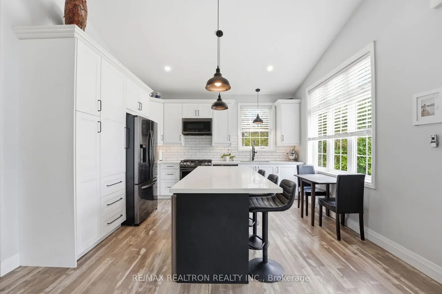 1050 Wisker Avenue photo 4