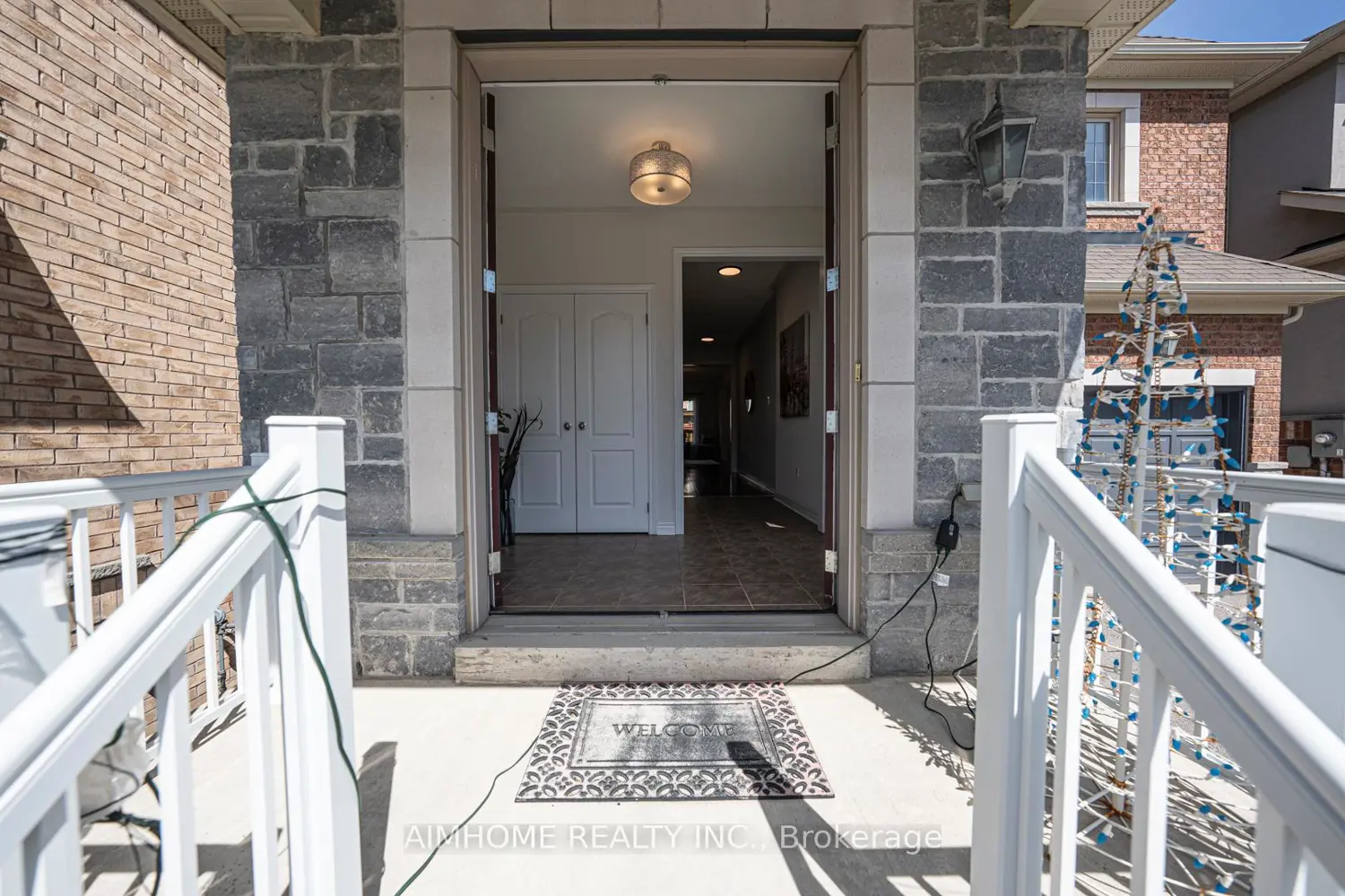 223 Emma Broadbent Court photo 2