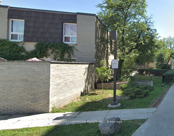 14-23 Four Winds Drive, Toronto, ON, M3J 1K7