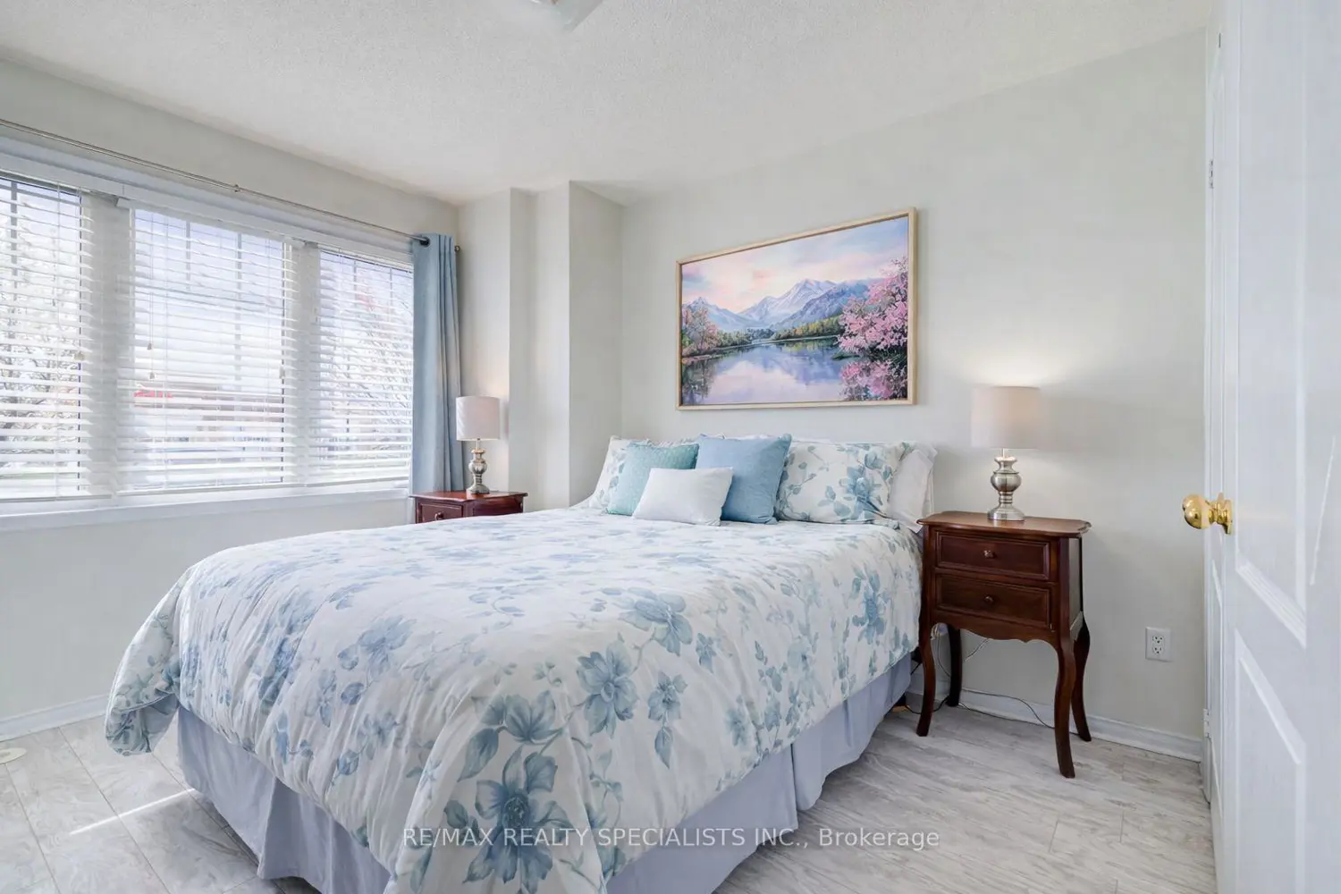 3975 Eglinton Avenue 16 photo 5