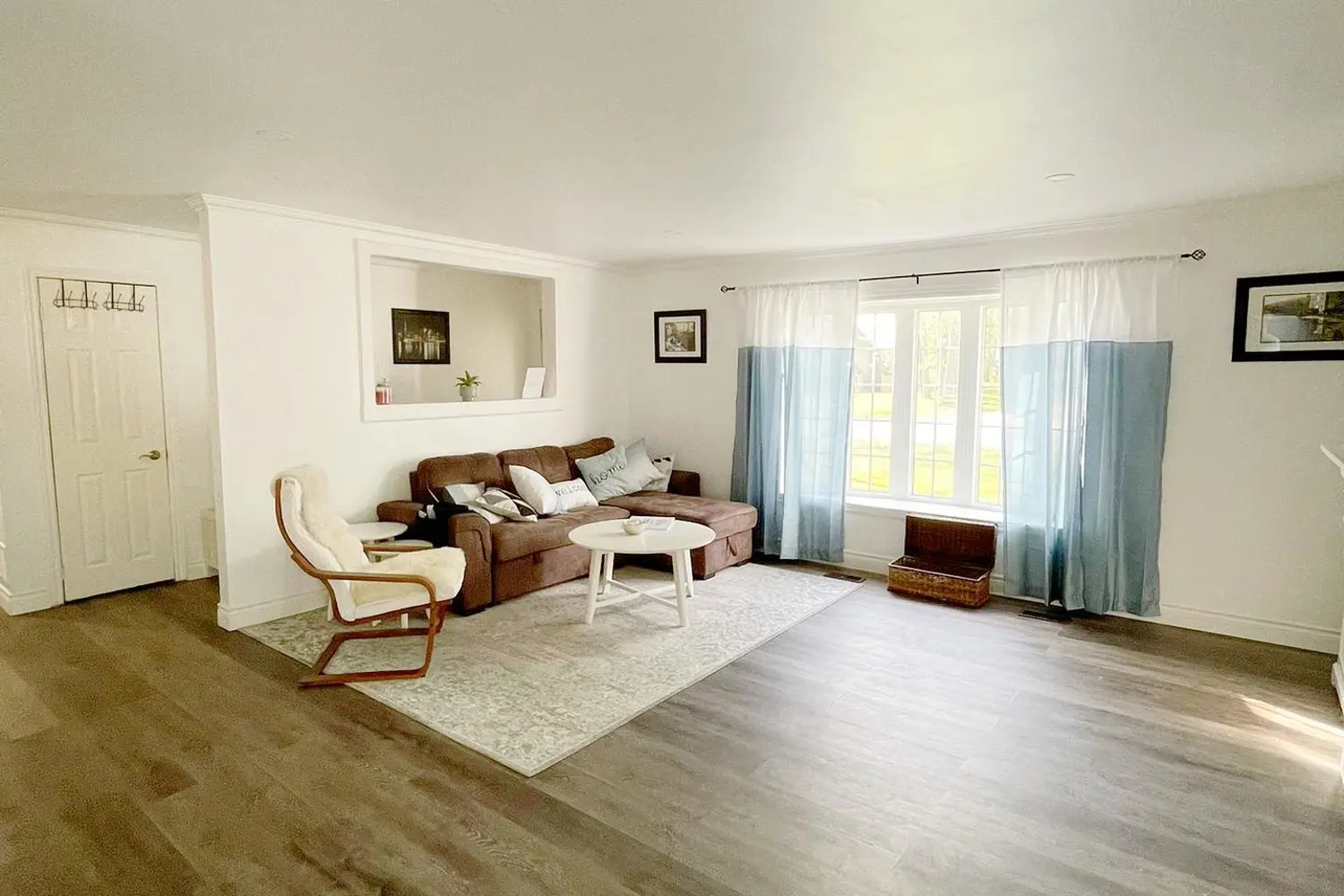 17 Leslie Anne Drive photo 3