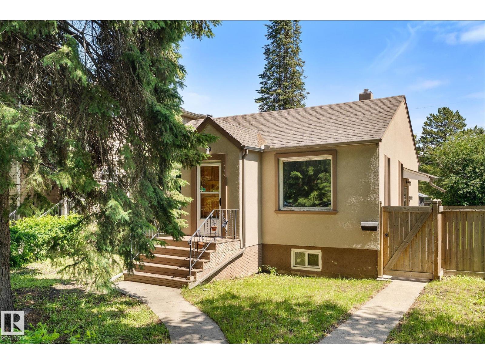 11727 129 Street NW, Edmonton, AB, T5M0Y8