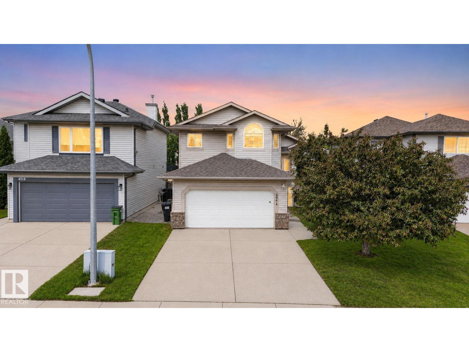 4914 152a Avenue NW, Edmonton, AB, T5Y3C1