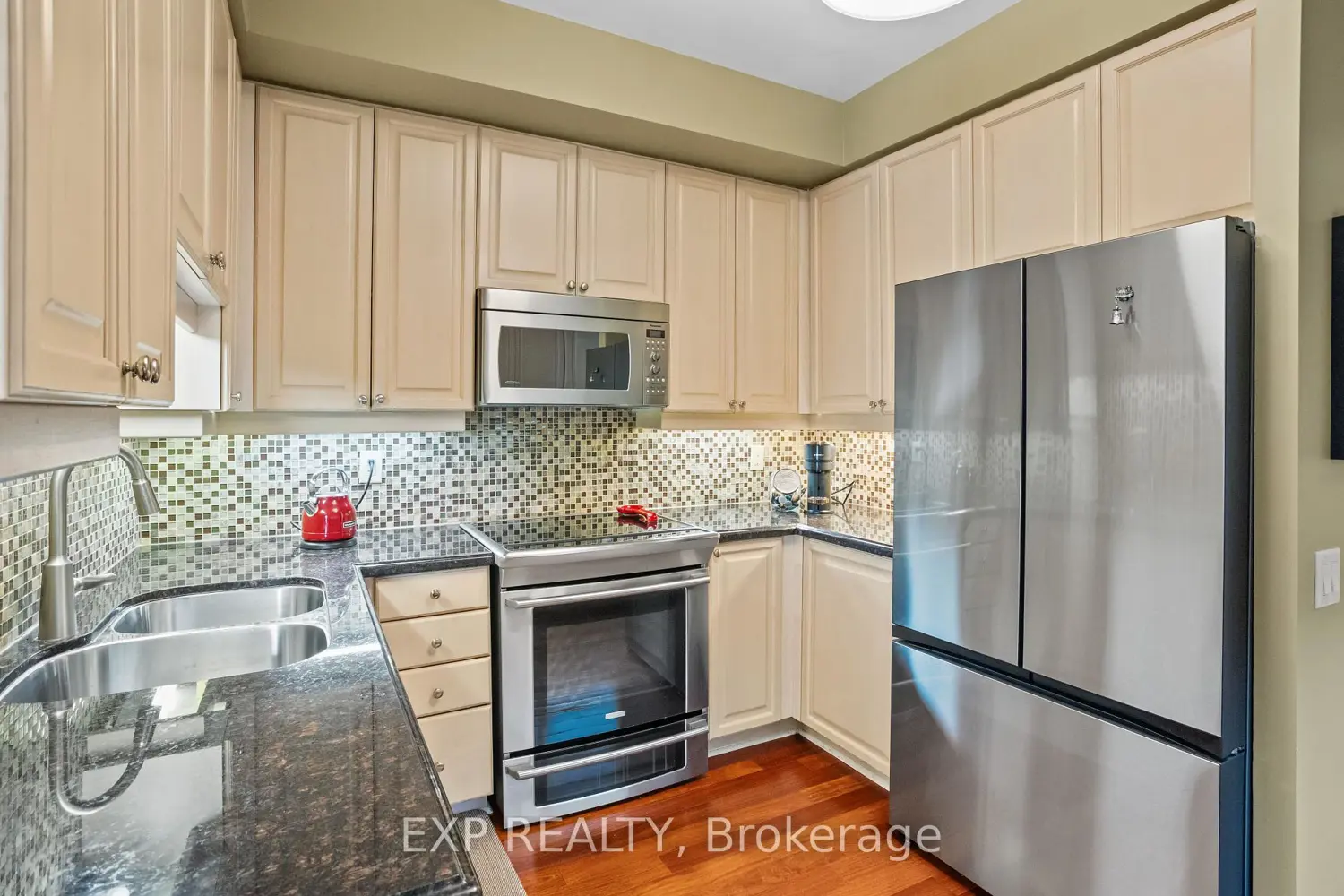 25 Kingsbridge Garden Circle 2709 photo 5