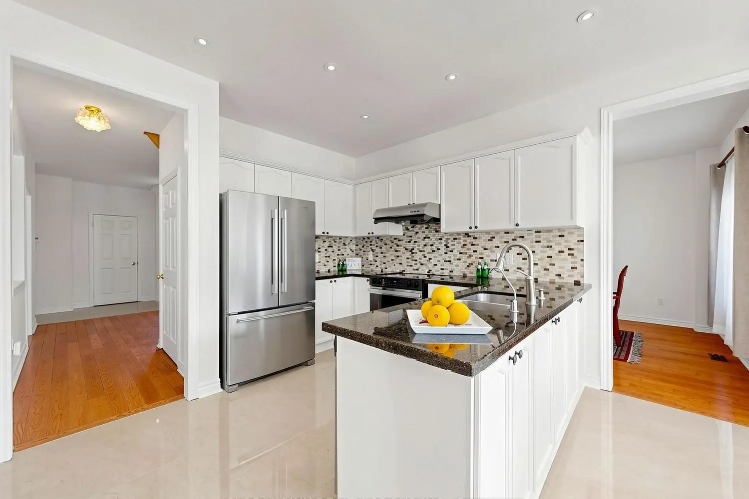 53 Jacob Way photo 3