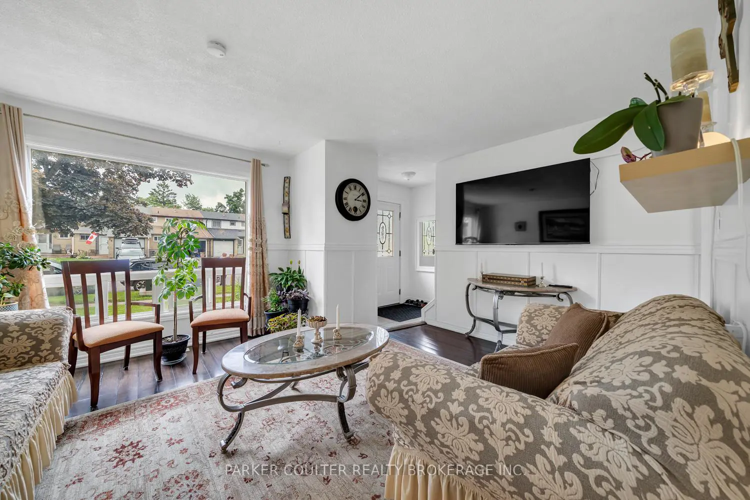 23 Chaucer Crescent photo 3