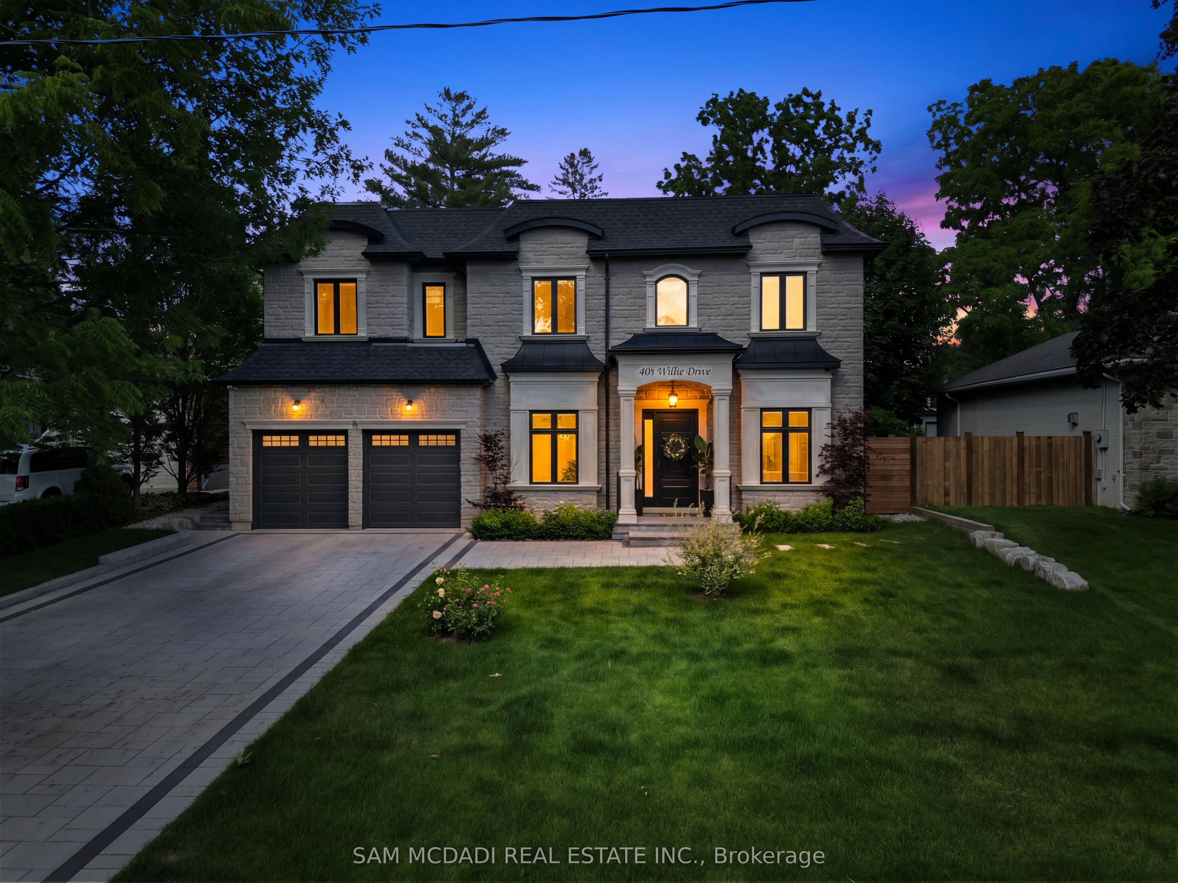 403 Willis Drive, Oakville, ON, L6L 4T9