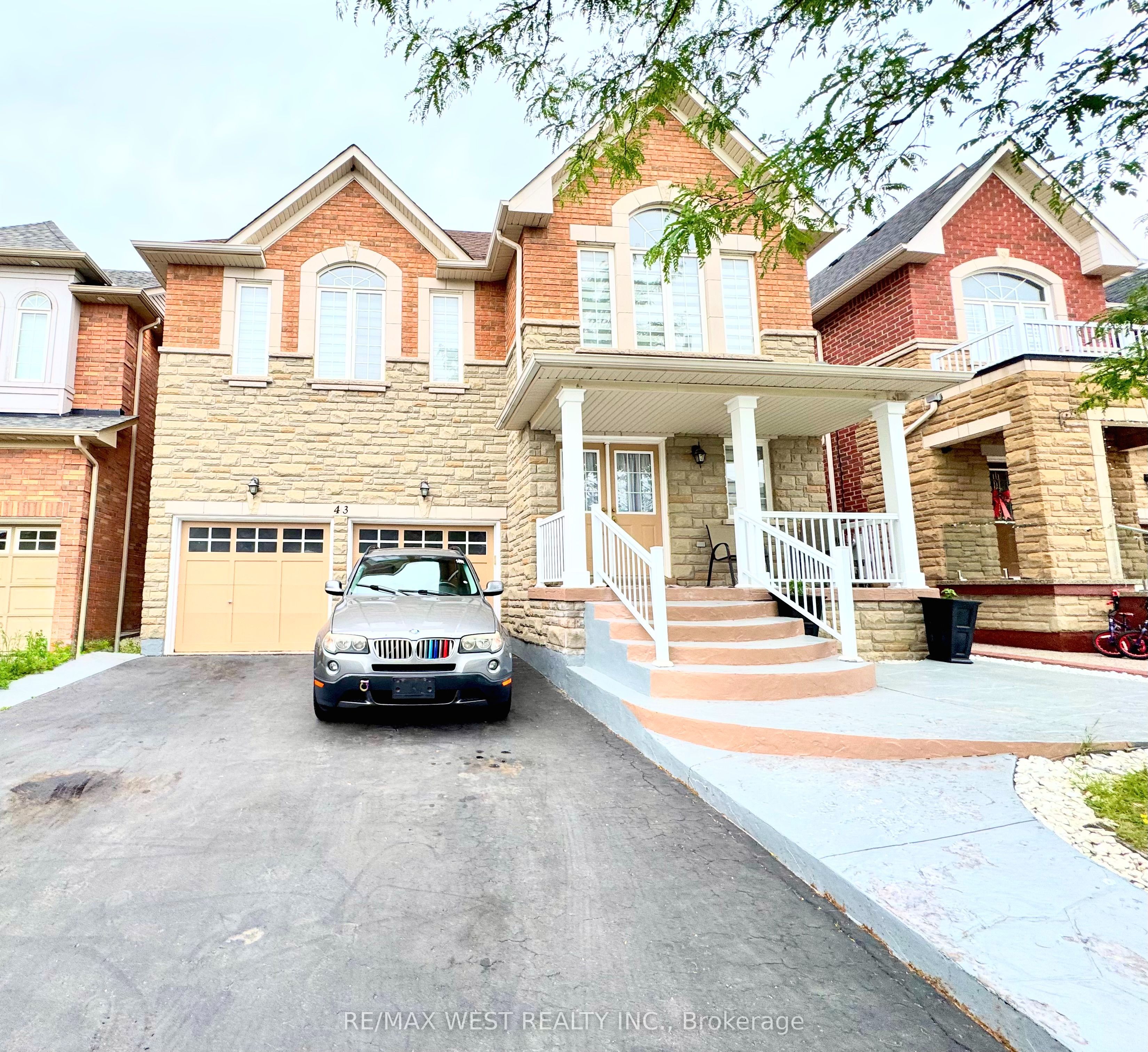 43 Tatra Crescent, Brampton, ON, L6Y 0K5