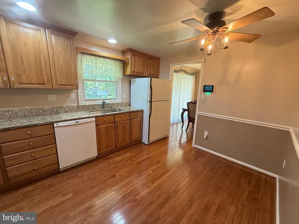 4007 Brewster Lane, Waldorf, MD 20601 photo 3
