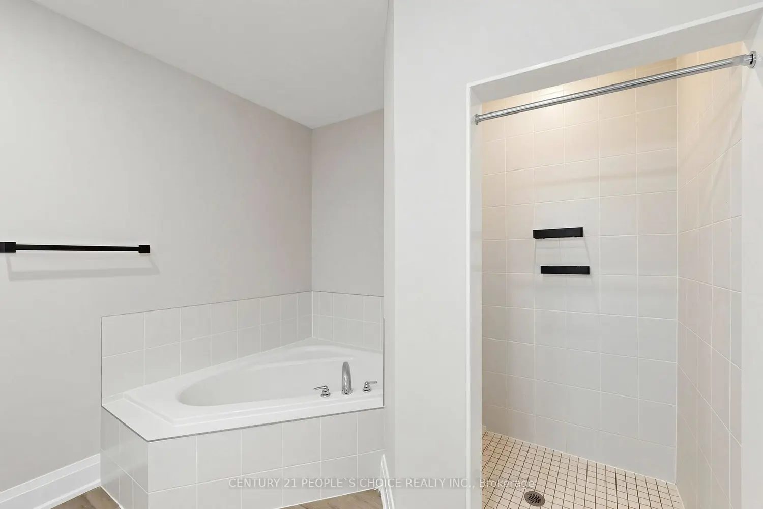 8 Durham Road photo 5
