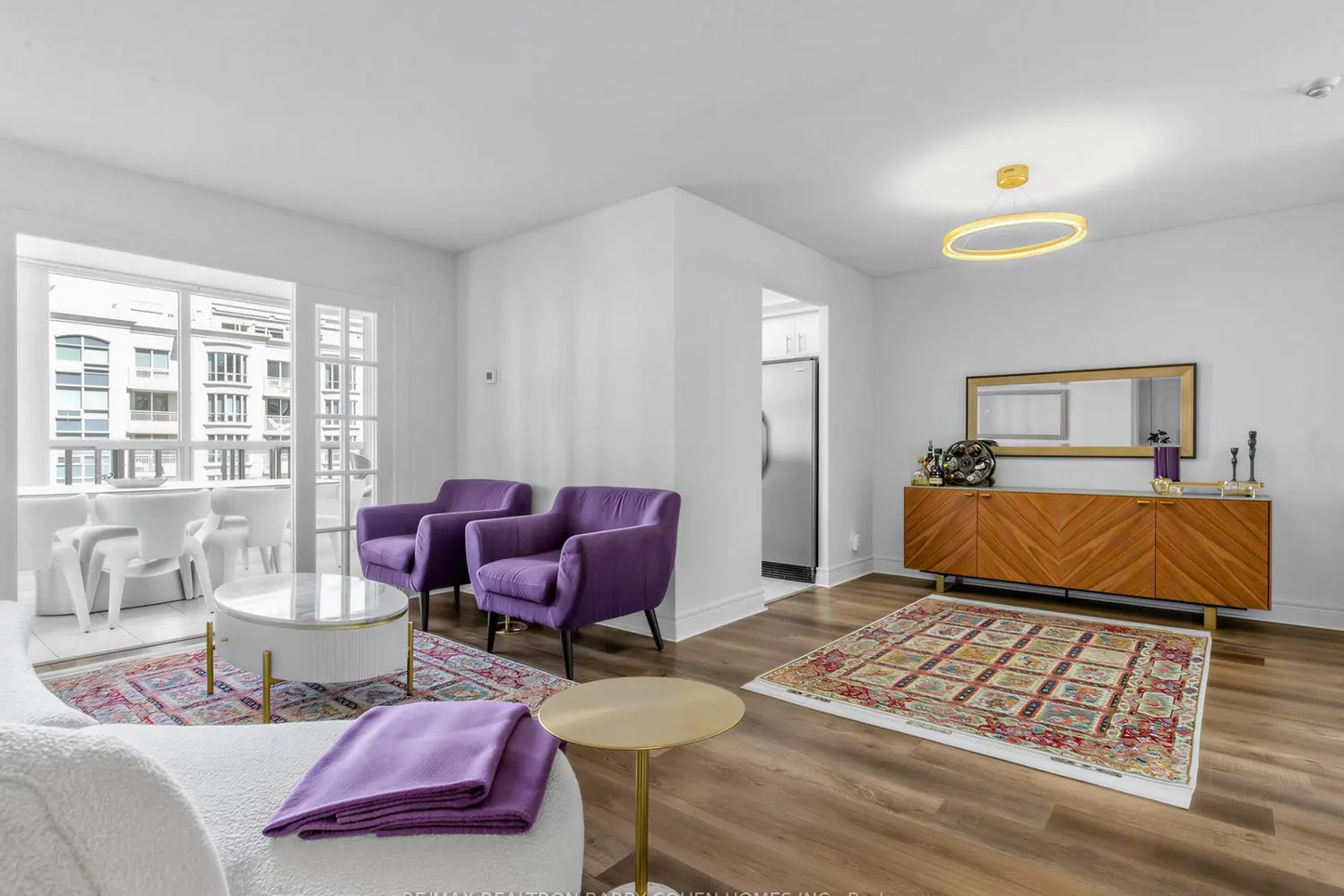 5418 Yonge Street 812 photo 2