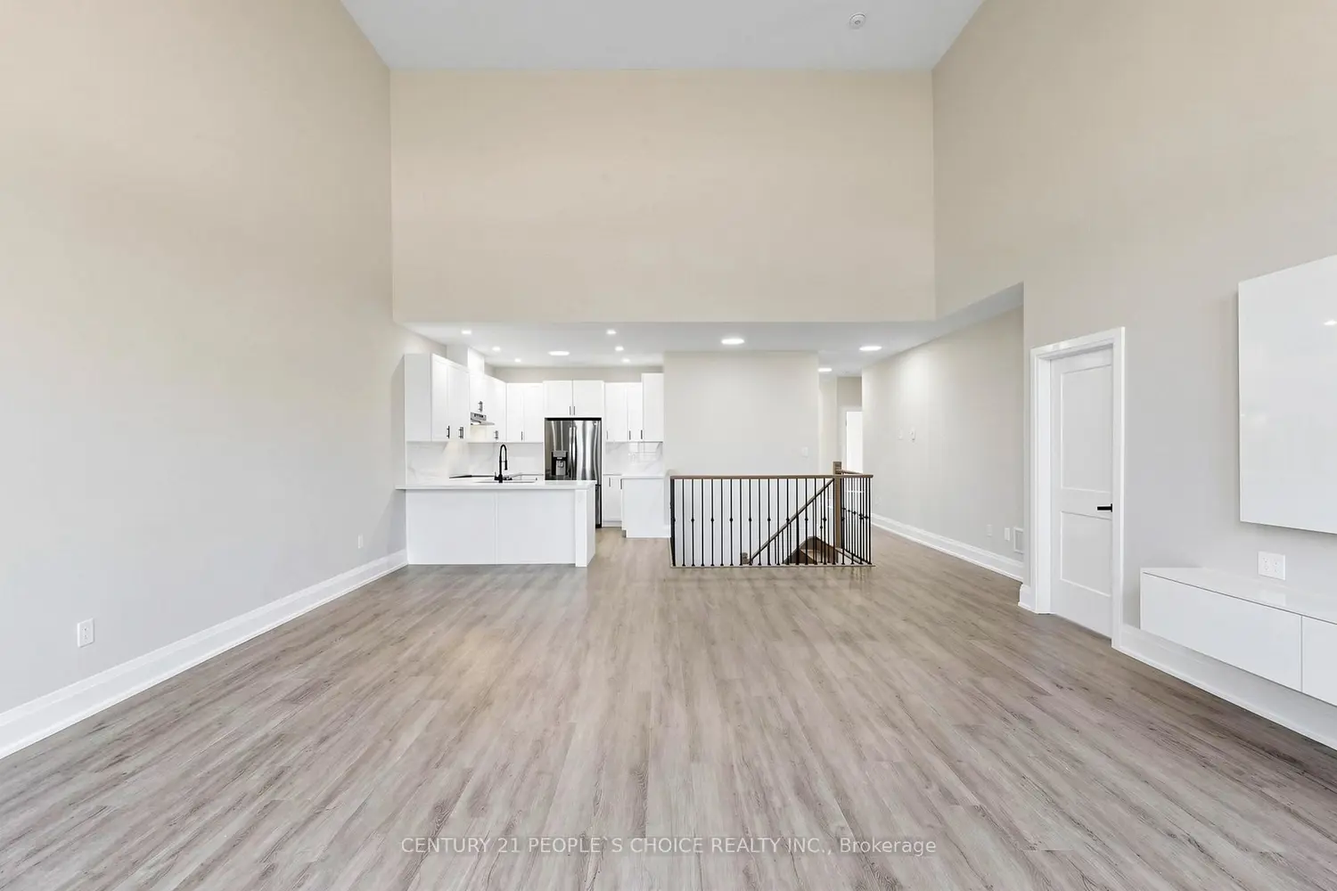 8 Durham Road photo 3