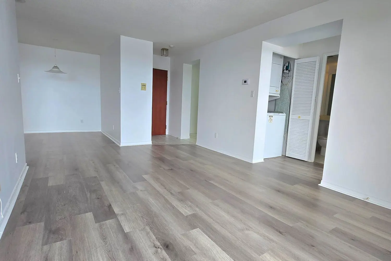 18 Hillcrest Avenue 1403 photo 3