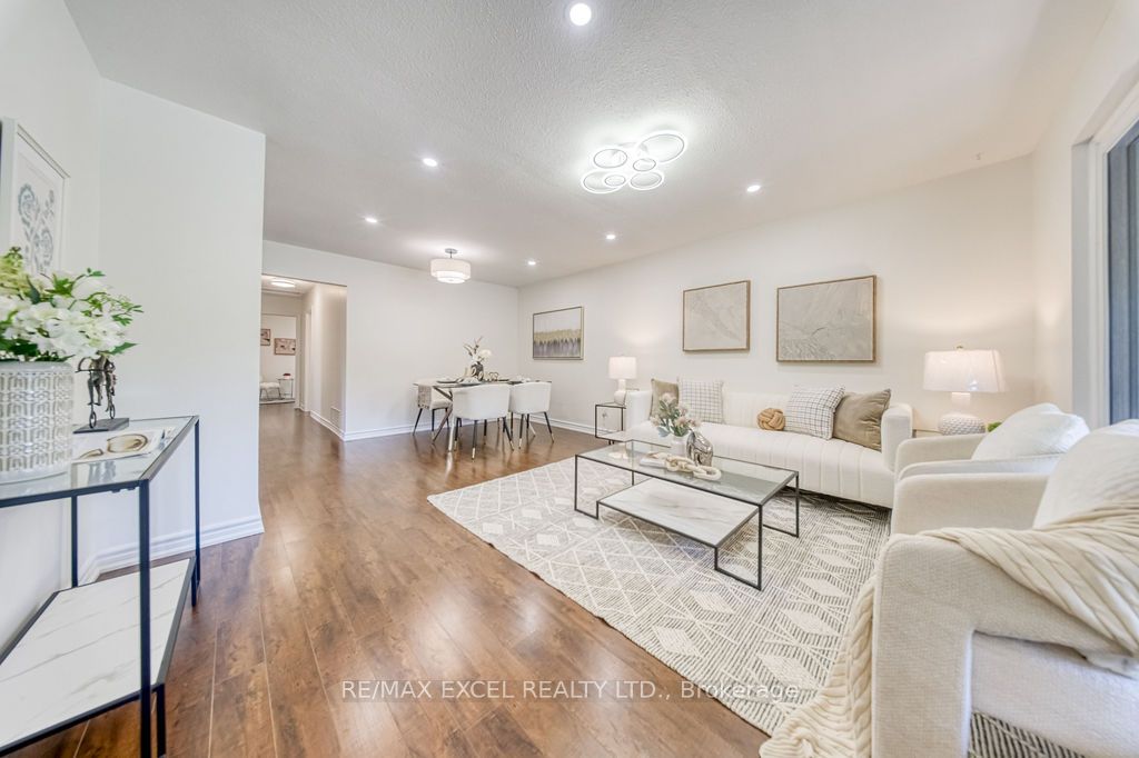28 Crittenden Square, Toronto, ON, M1B 1V1 photo 3