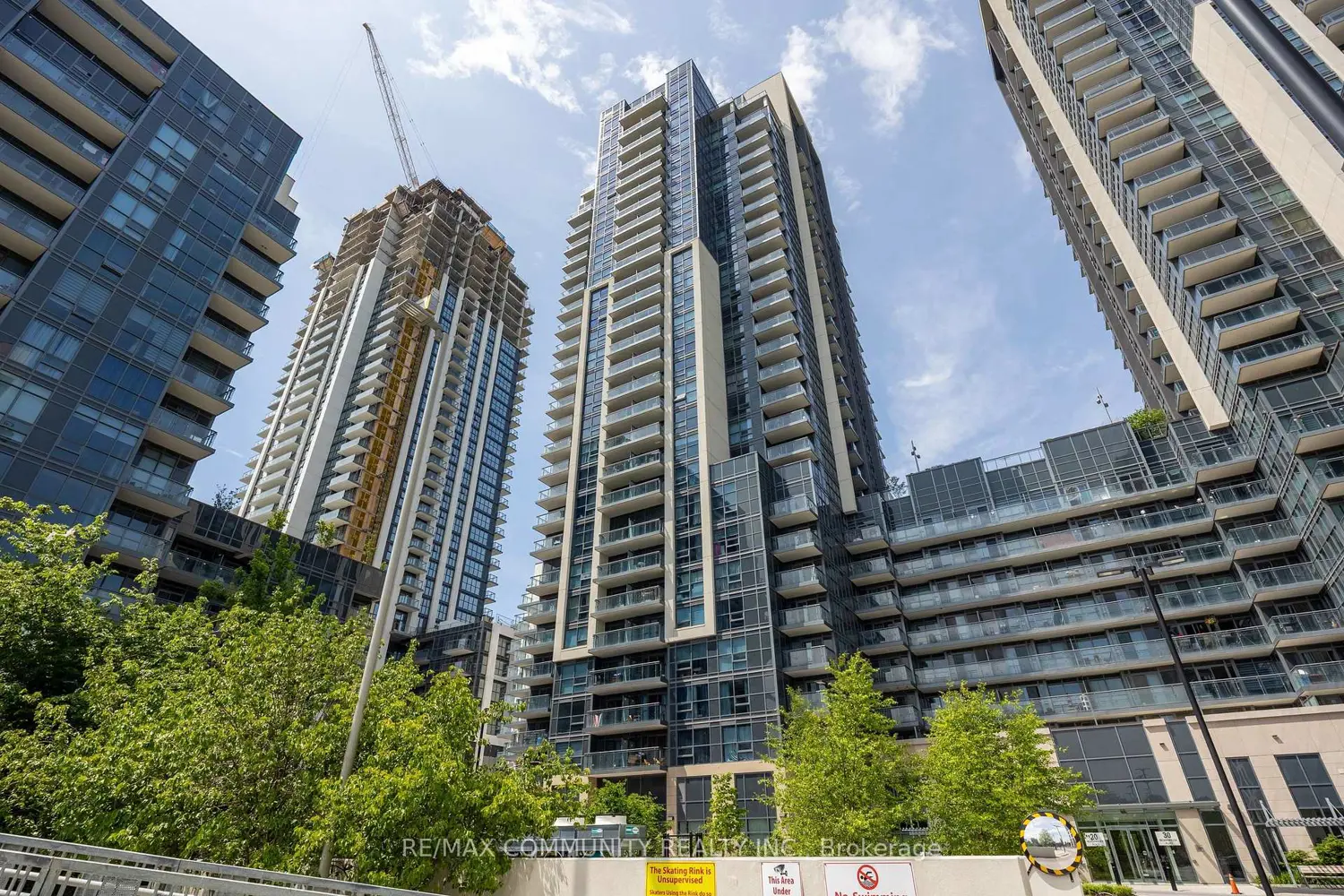 20 Meadowglen Place 429