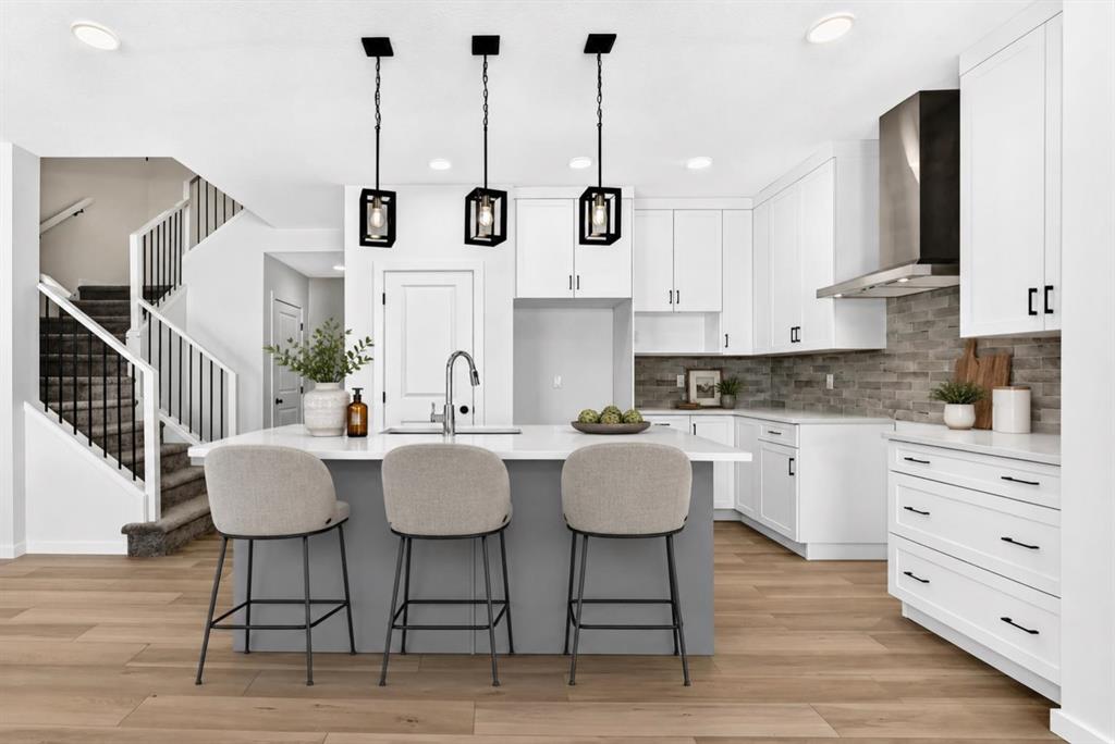 18 Osprey Hill Bay SW, Calgary, AB, T3B 6S2