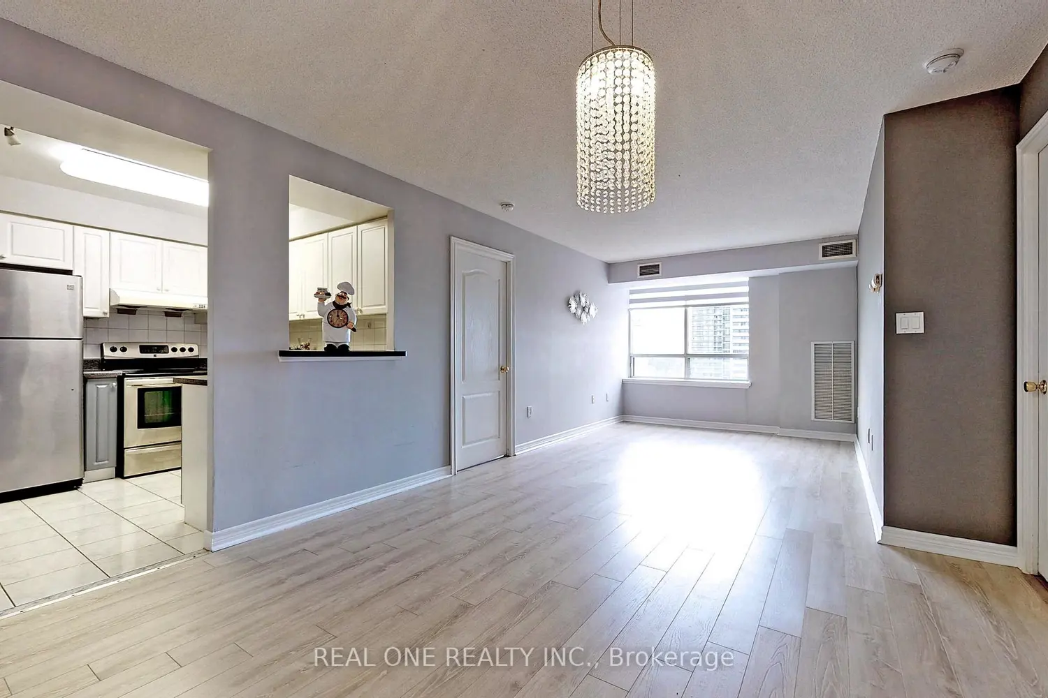 88 Grandview Way 1203 photo 2