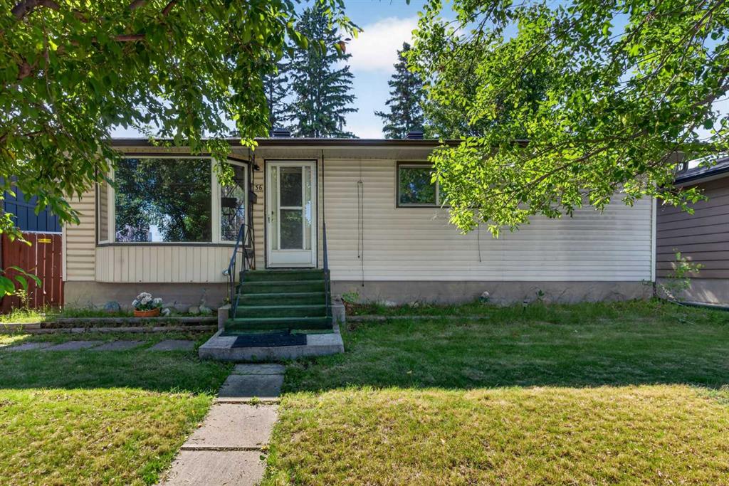 36 Hazelwood Crescent SW, Calgary, AB, T2V 3B9