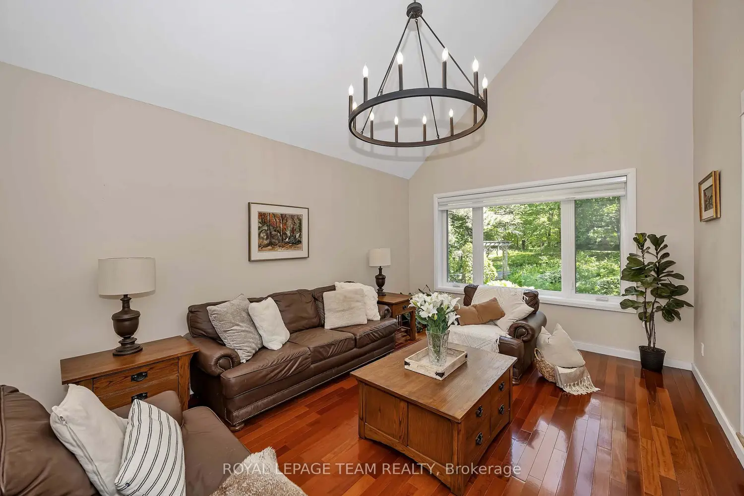 104 Sol Lane photo 4