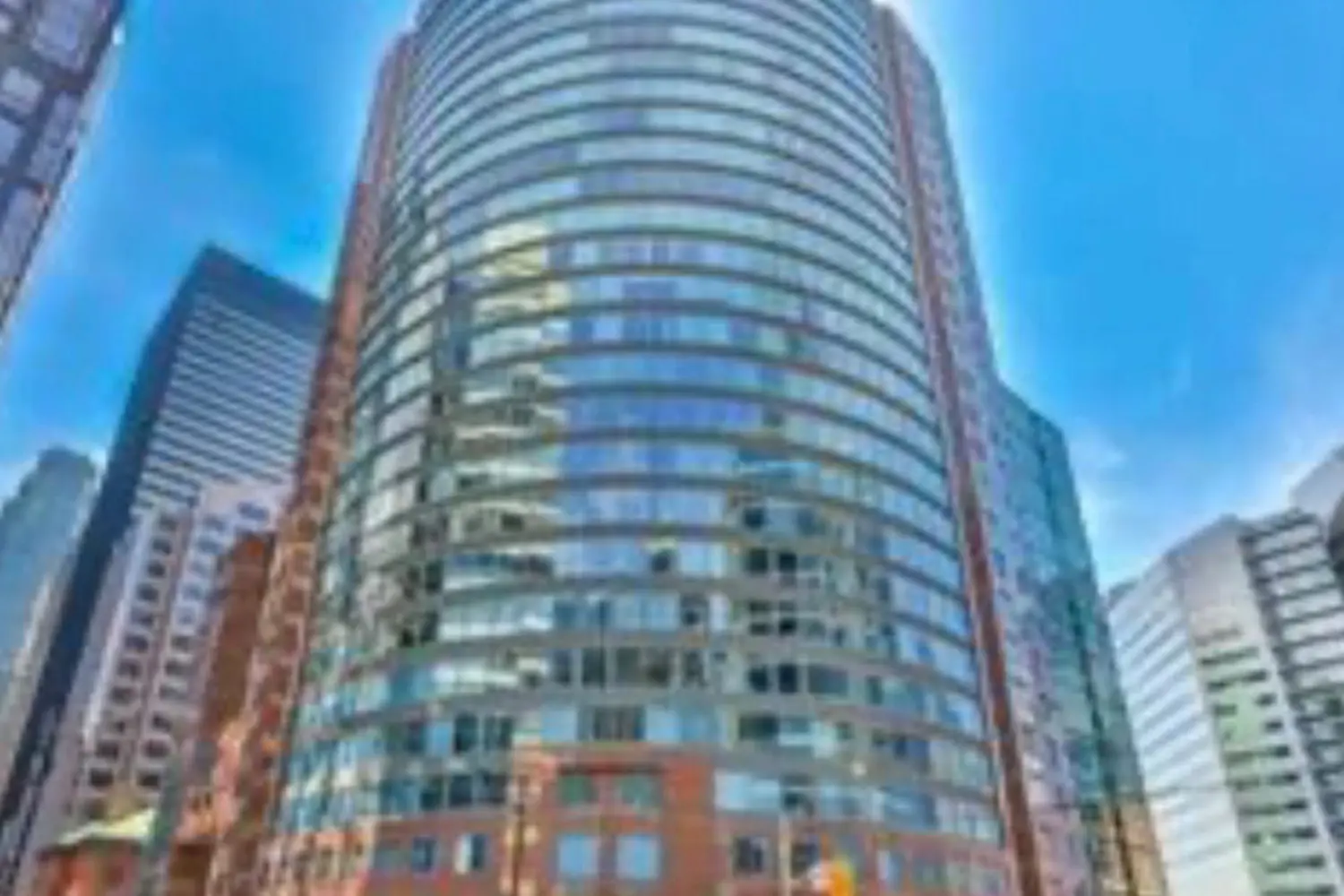33 University Avenue 2101