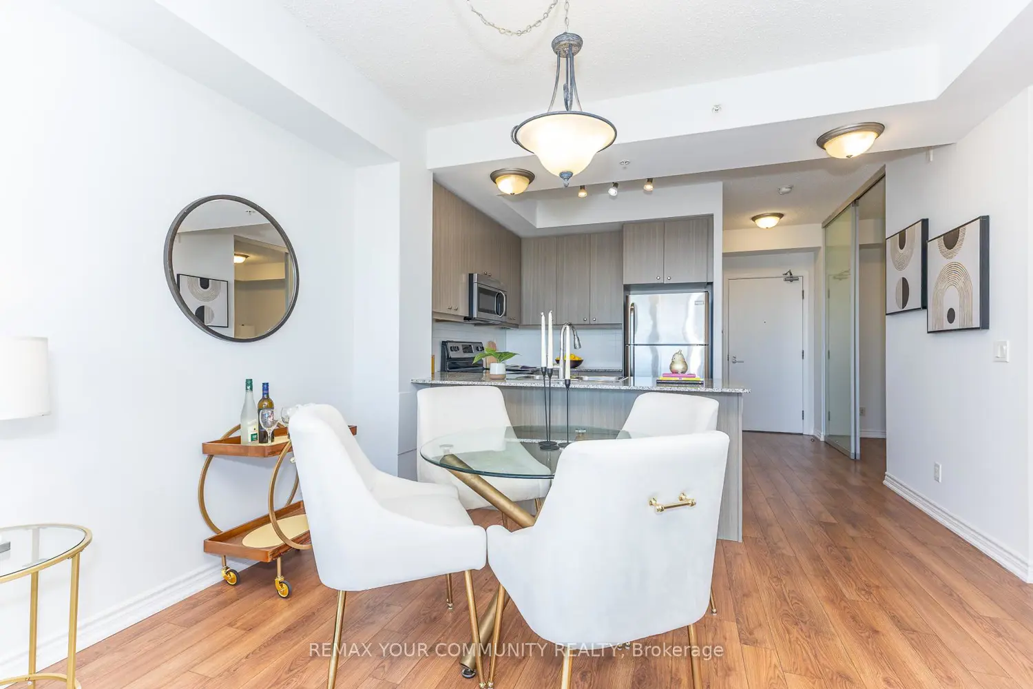 15 James Findlay Way 706 photo 2