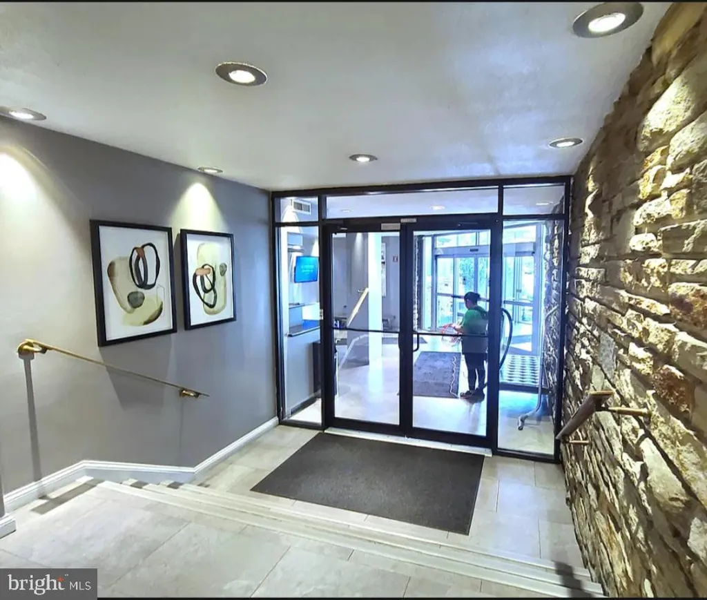1 E University Parkway Unit 1408, Baltimore, MD 21218