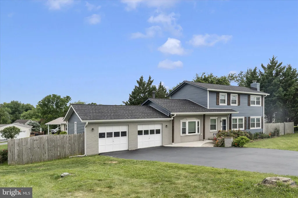 301 Lanafield Drive, Boonsboro, MD 21713 photo 2