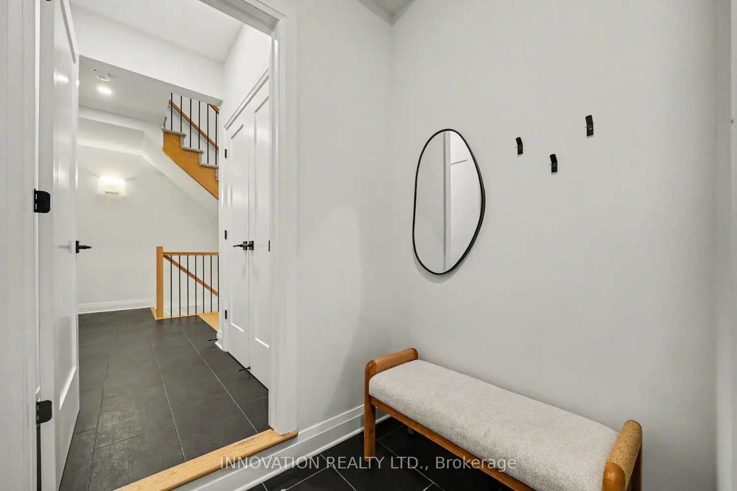 957 Atrium Ridge photo 2