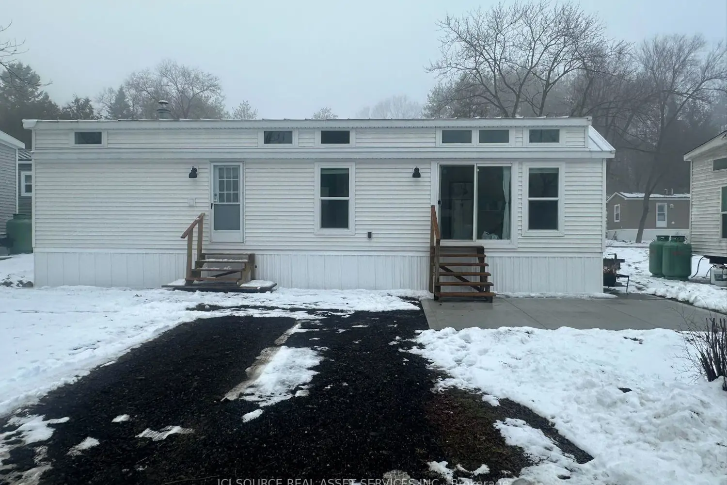 18478 Duffey's Lane 605 photo 4