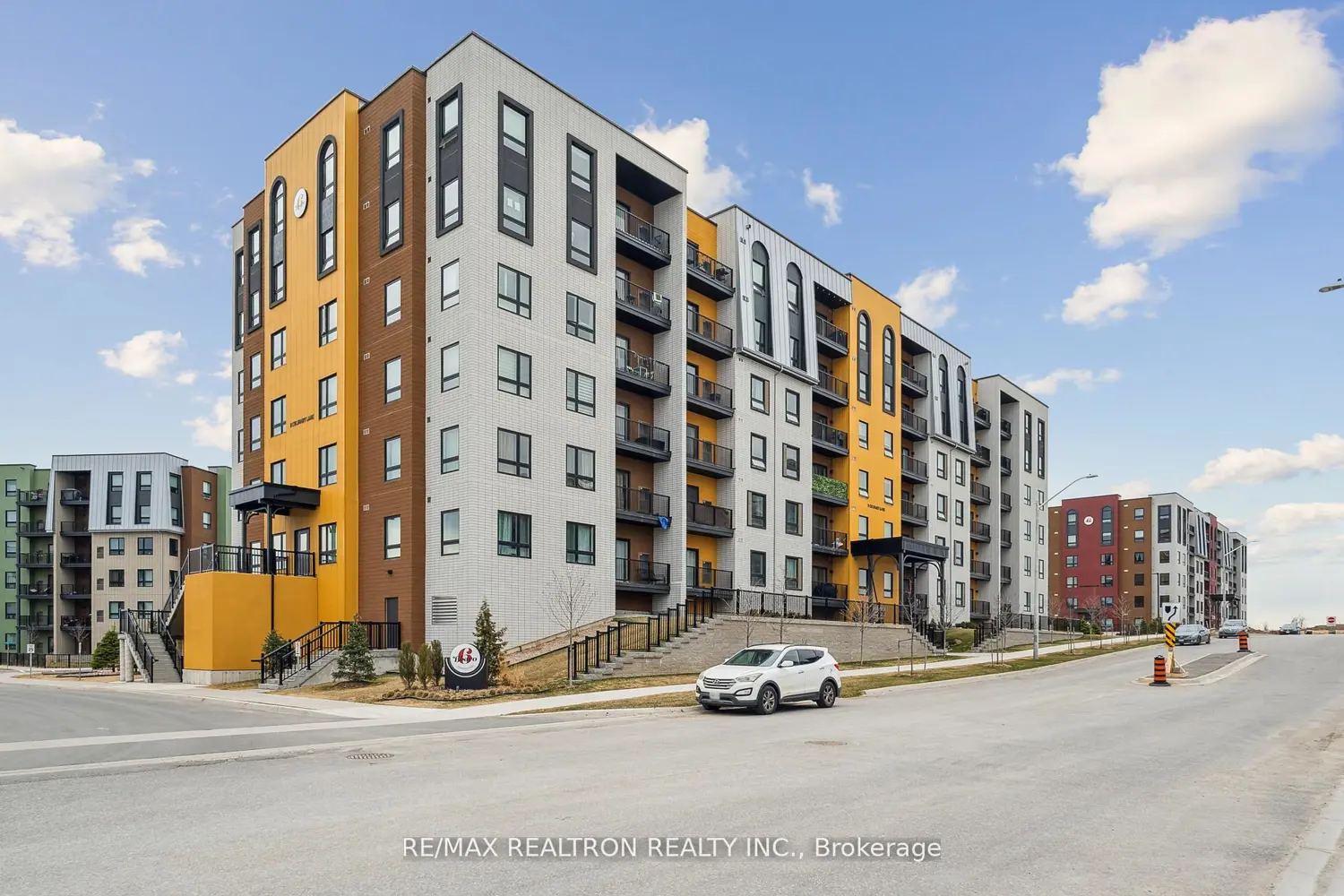 8 Culinary Lane 307 photo 4