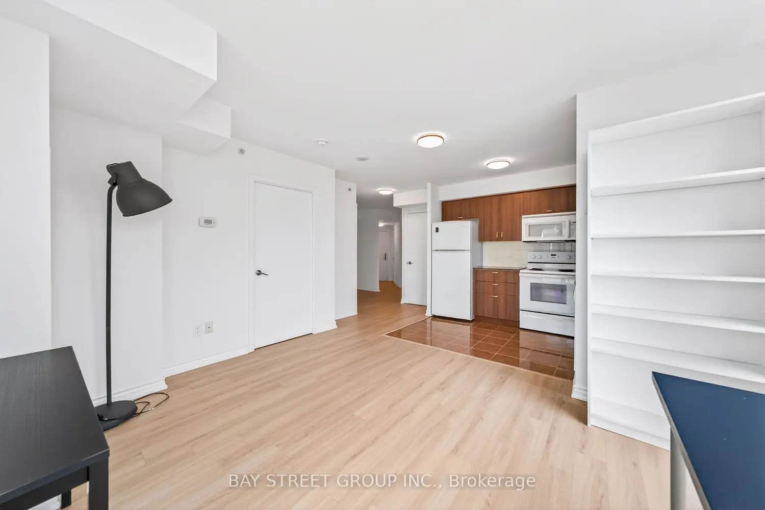 5740 Yonge Street 2009 photo 4