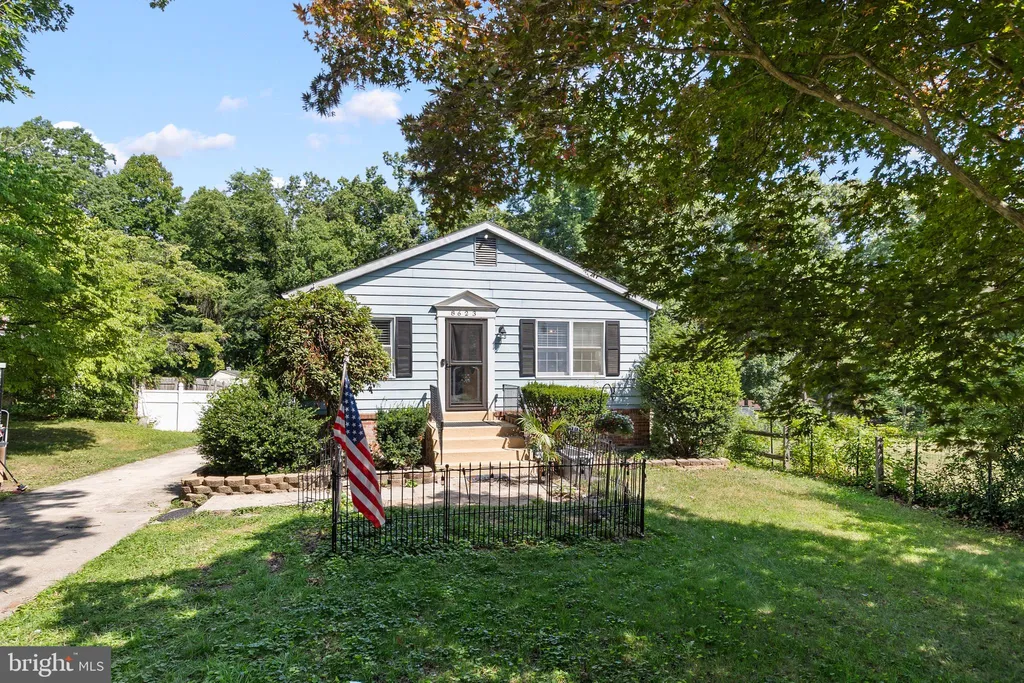 8623 Park Avenue, Bowie, MD 20720 photo 2