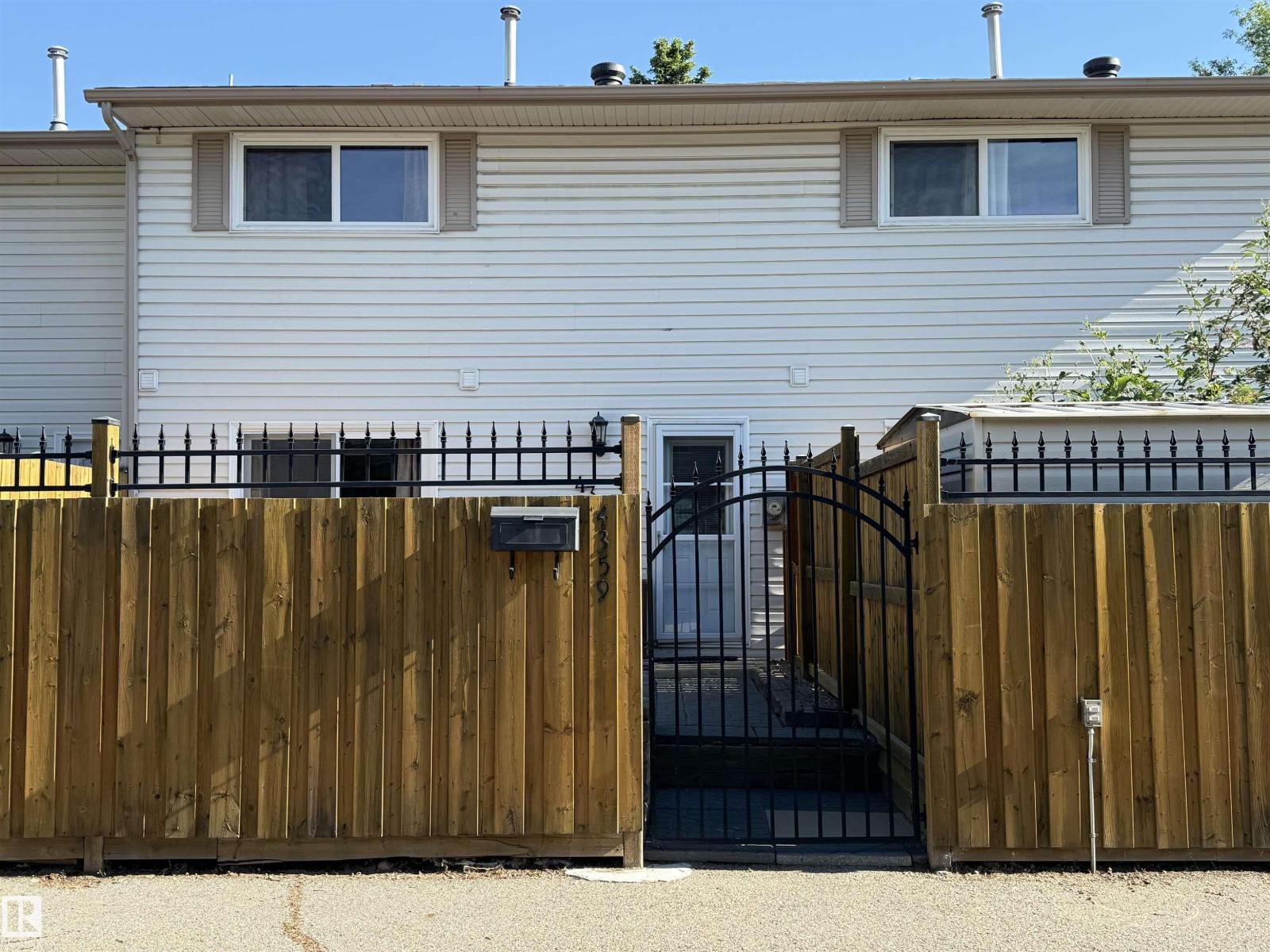 4359 46 Street, Stony Plain, AB, T7Z1J9