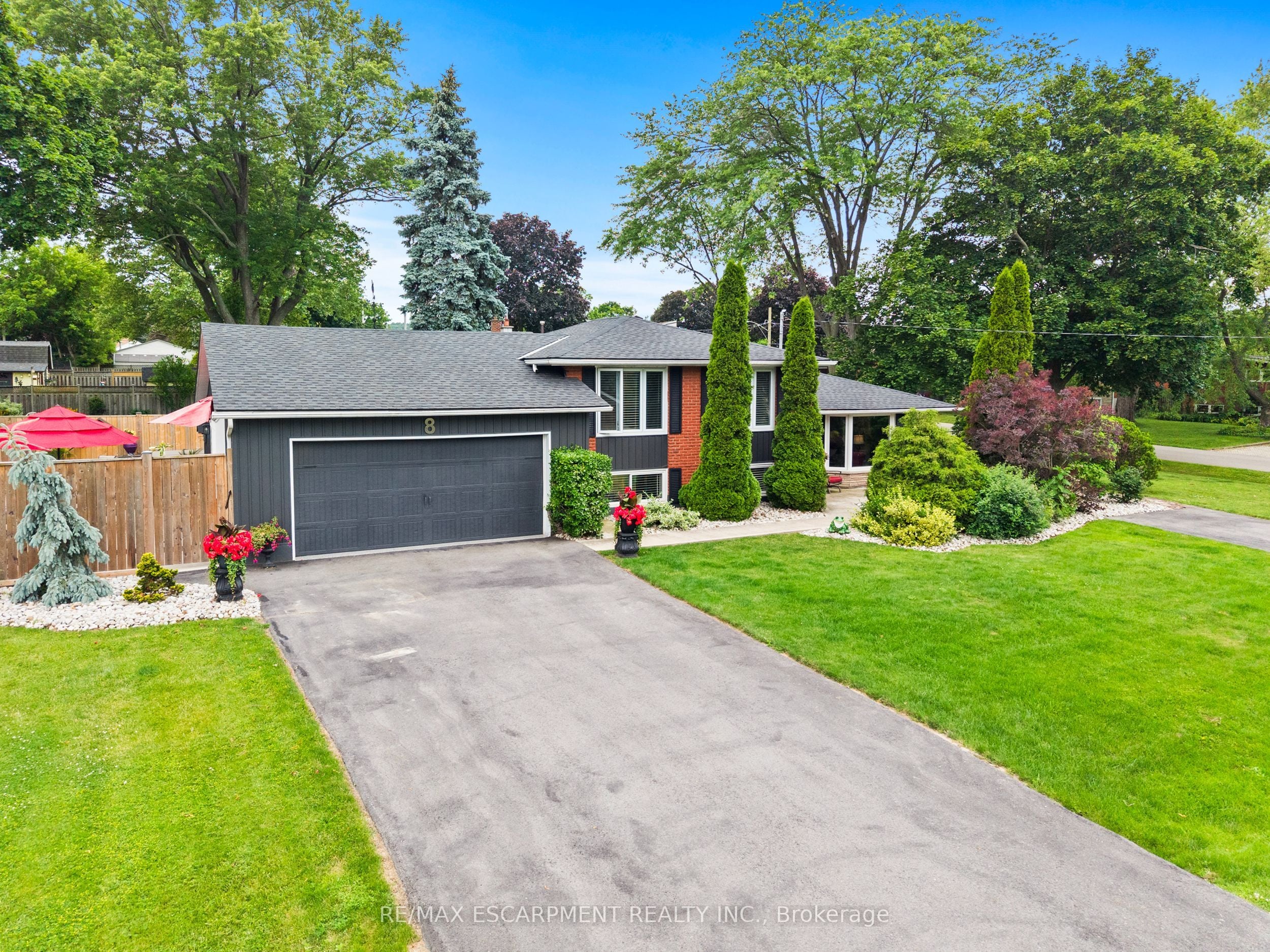 8 Bendamere Drive, Grimsby, ON, L3M 2N3 photo 3