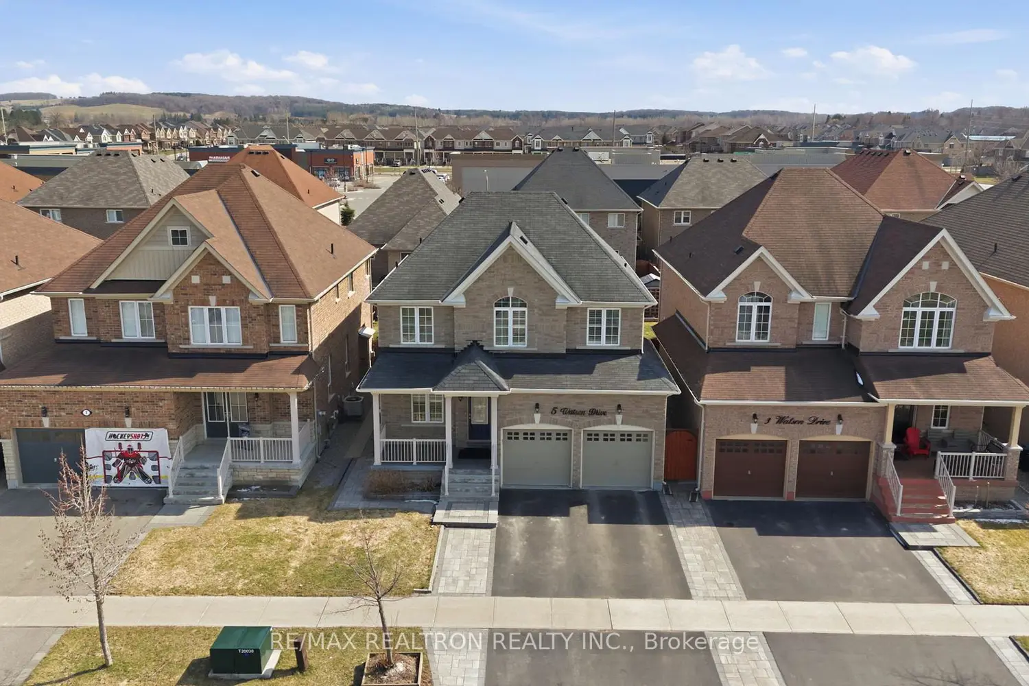 5 Watson Drive photo 2