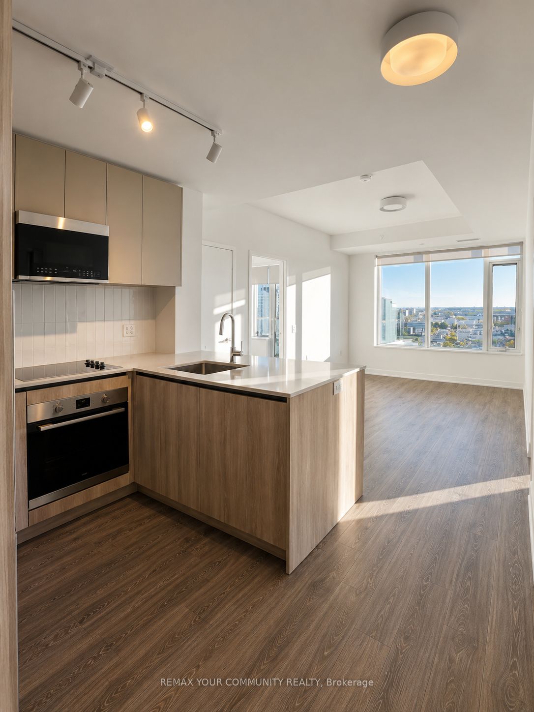 1301-2485 Eglinton Avenue W, Mississauga, ON, L5M 2T1