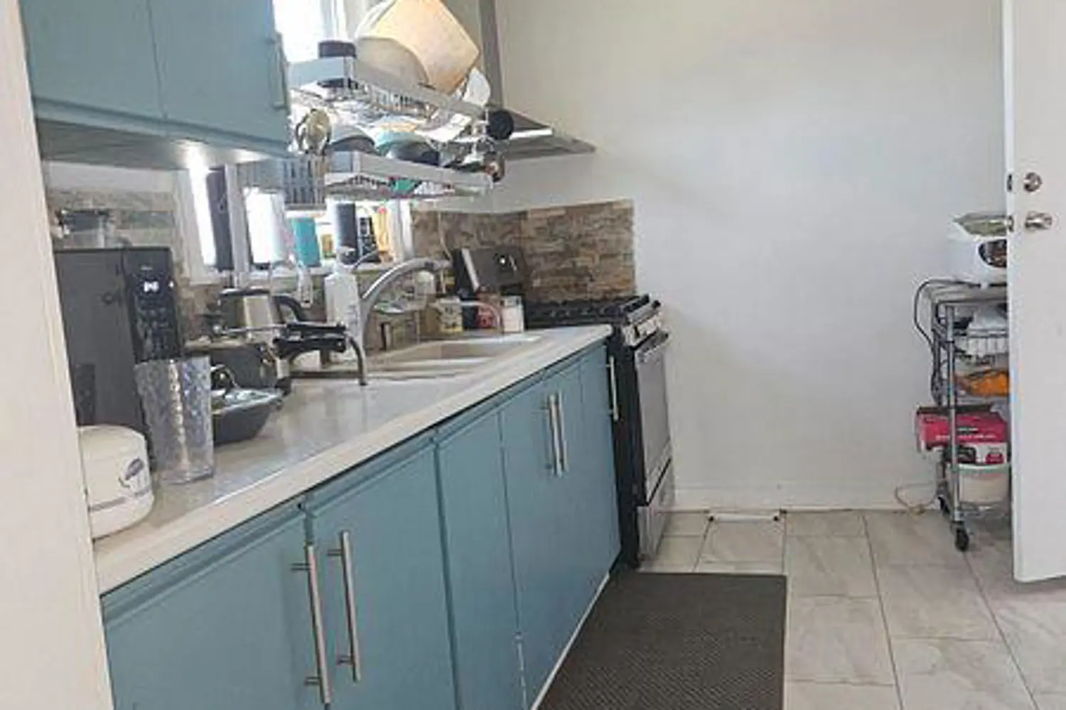 1092 Brydges Street photo 3