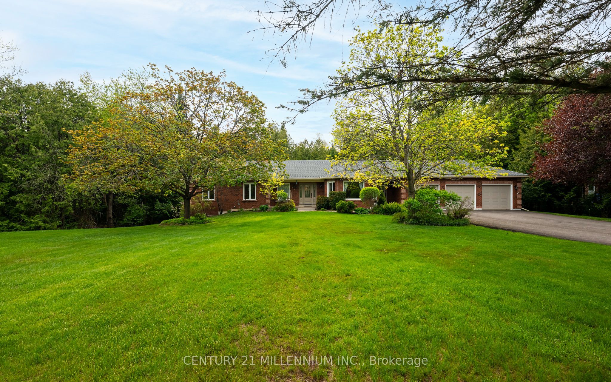 4 Brucedale Boulevard, Mono, ON, L9W 4N9
