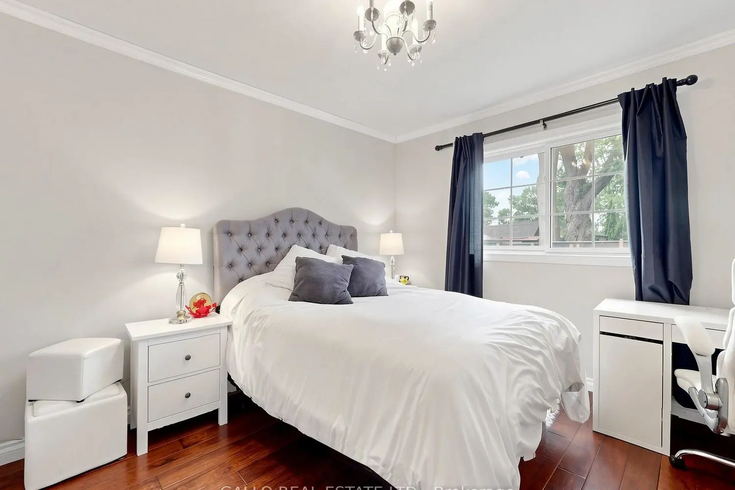 36 Elmvale Boulevard photo 3