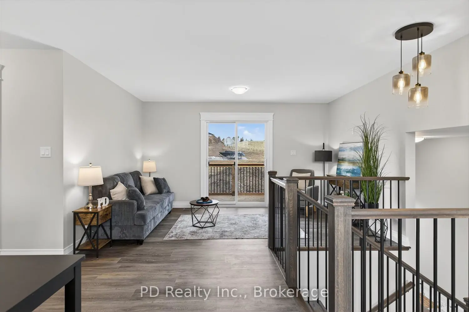 934 Mount Pleasant Road photo 3