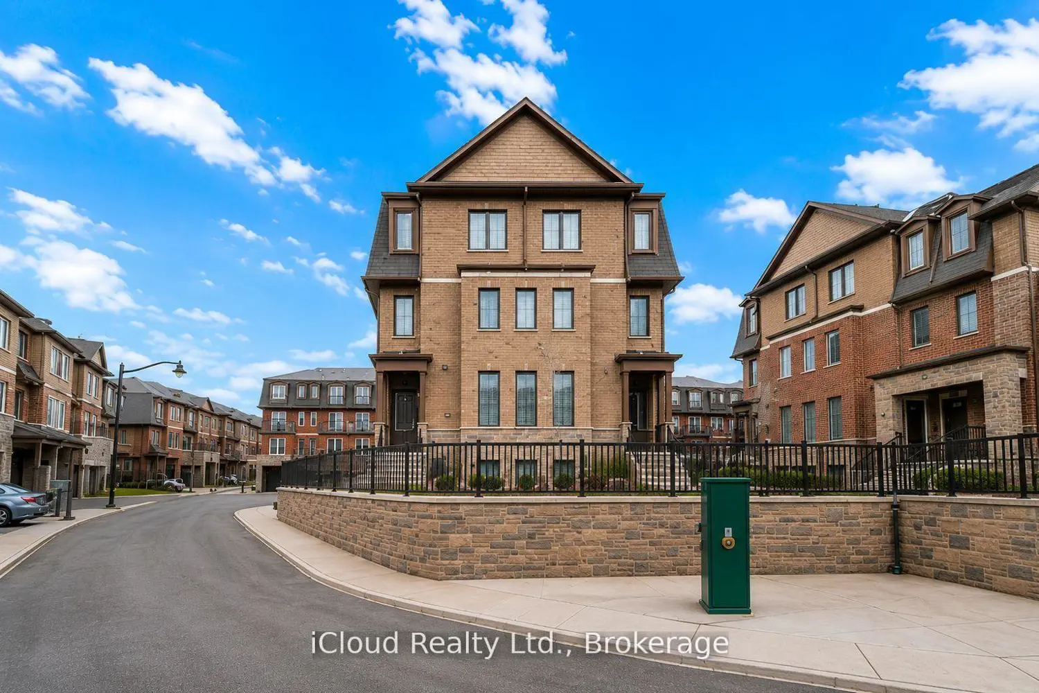 445 Ontario Street 103