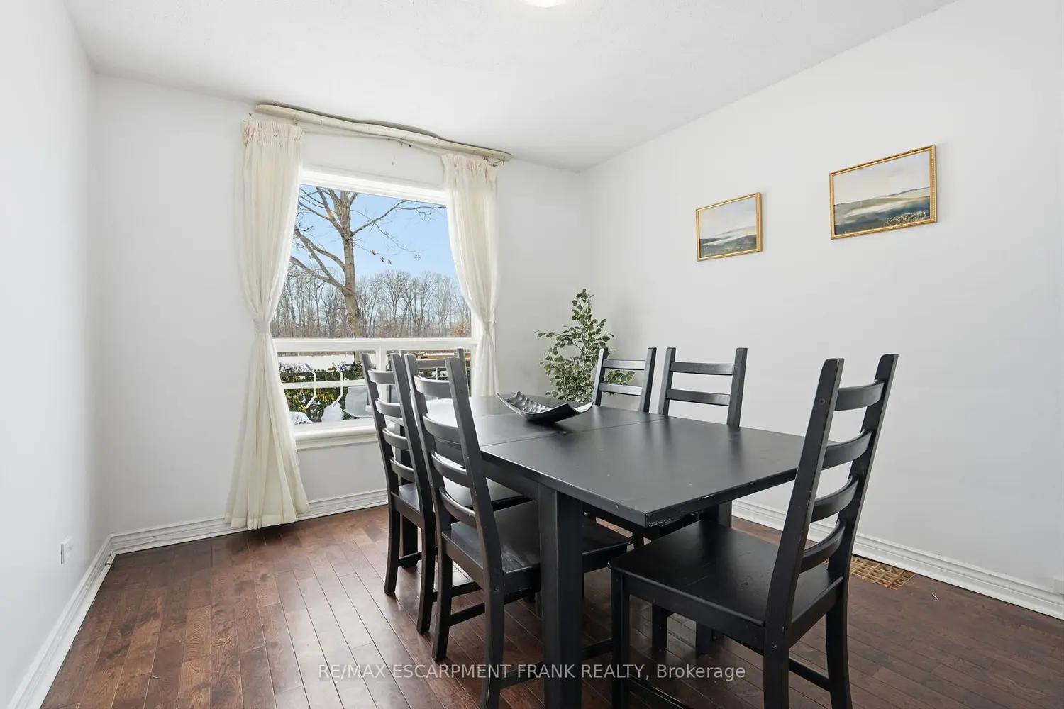 153 Parkview Drive photo 5