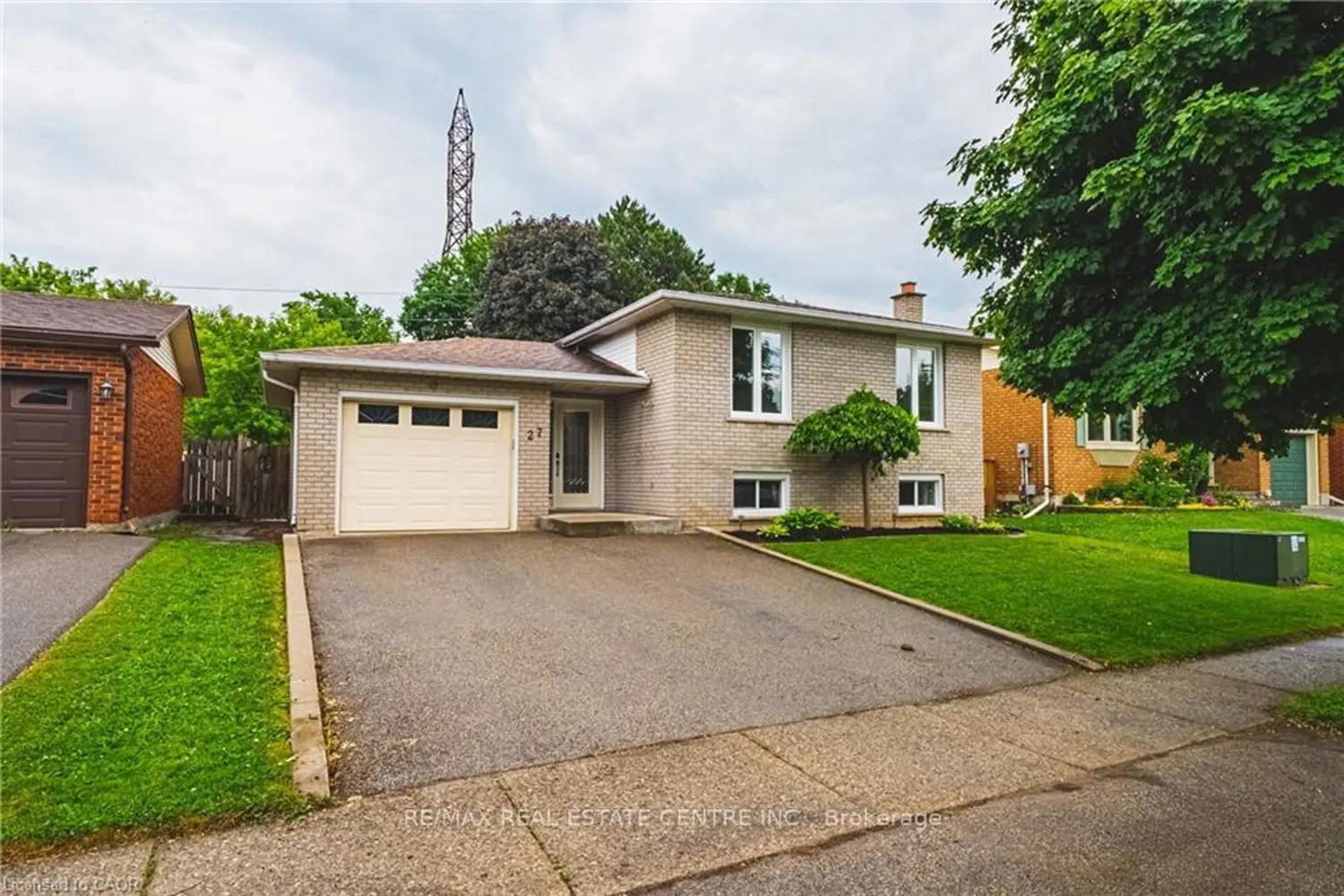 27 Ludlow Crescent