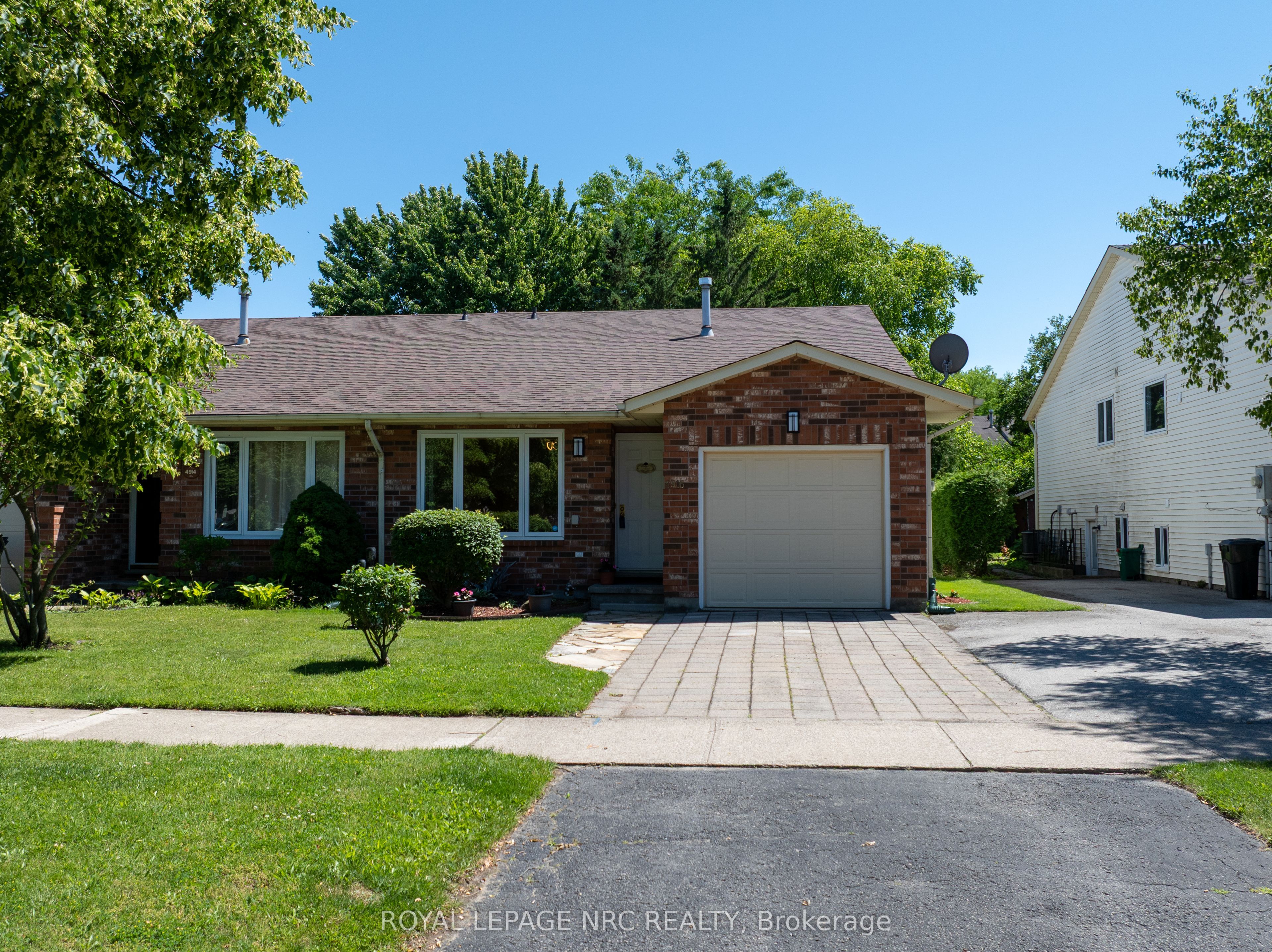4916 Homestead Drive, Lincoln, ON, L3J 0C4